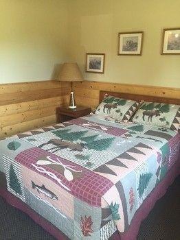 Smokey Hollow Resort Wasagaming Exteriör bild